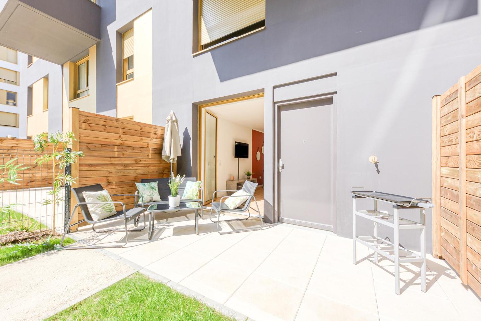 Massy Serenity - 64M2, Terrace, Balcony, Parking Экстерьер фото